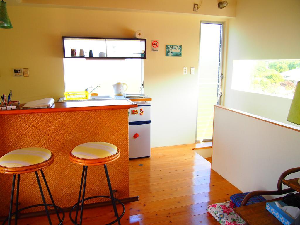 Отель Keiki Beachhouse & Cafe Накидзин Экстерьер фото